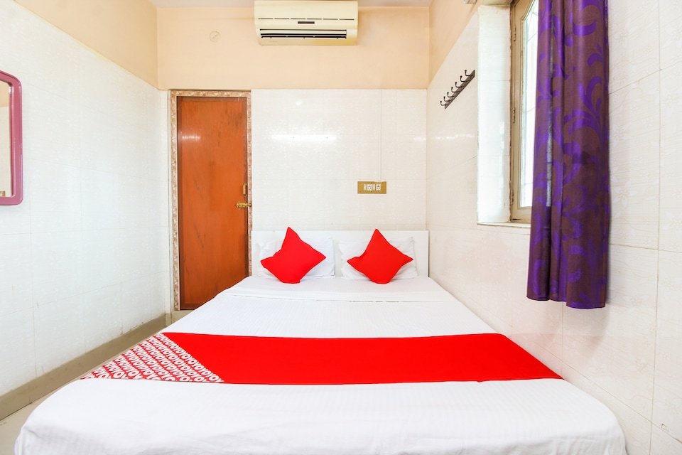 OYO 74814 Pandian Lodge, Dharmapuri, सलेम