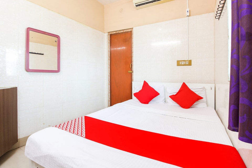 OYO 74814 Pandian Lodge, Dharmapuri, सलेम