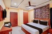 Collection O BHU Road Varanasi Formerly Hotel Swarna Banquet