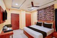 Super OYO Collection O BHU Road Varanasi Formerly Hotel Swarna Banquet