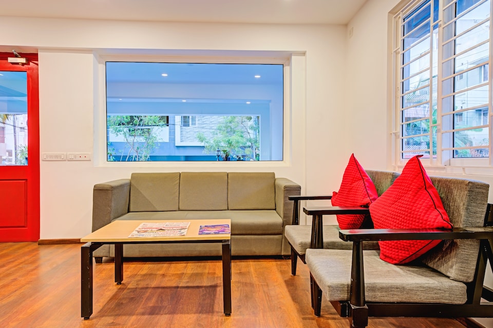 OYO Townhouse  74871 Thoraipakkam, OMR Chennai, Chennai