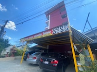 OYO 1135 Triple A Residence