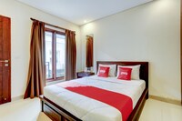 Collection O 3885 Kara Residence