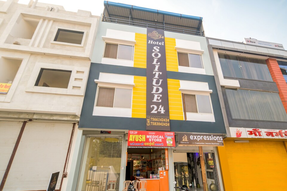 CAPITAL O74889 Hotel Solitude 24, Vijay Nagar Indore, Indore
