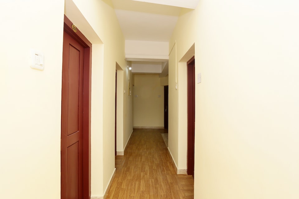 OYO Flagship 74902 Gandhari Amman Covil Ln, Thampanoor Trivandrum, Trivandrum