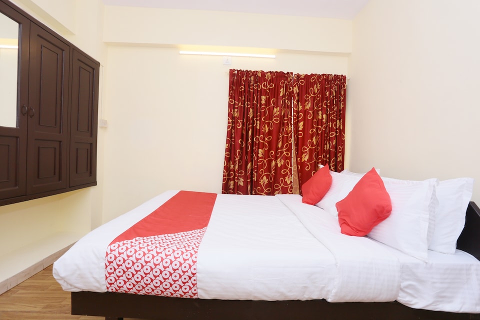 OYO Flagship 74902 Gandhari Amman Covil Ln, Thampanoor Trivandrum, Trivandrum