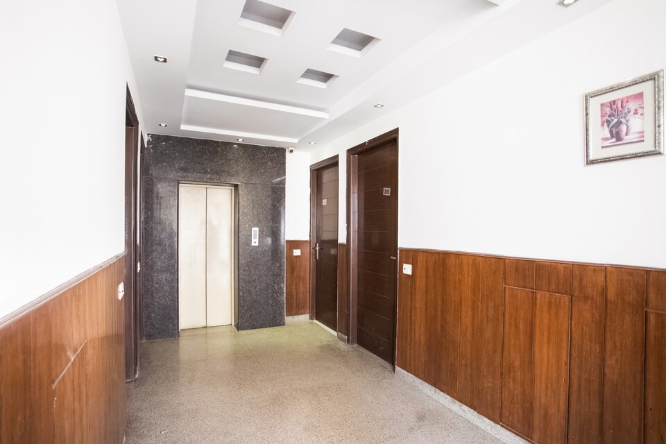 Collection O 74906 Hotel Smart Inn, Cyber City, Gurgaon