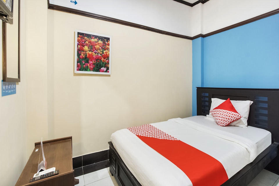 OYO 3892 Athaya Guesthouse Syariah, Pogung, Sleman