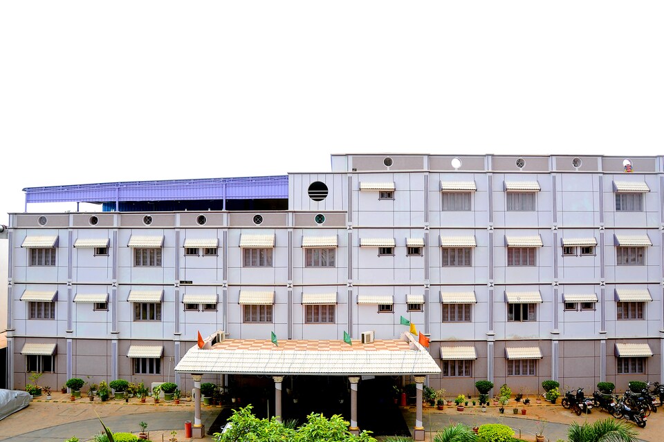 OYO 6310 DSR Paradise, Nellore Bus Station, Nellore