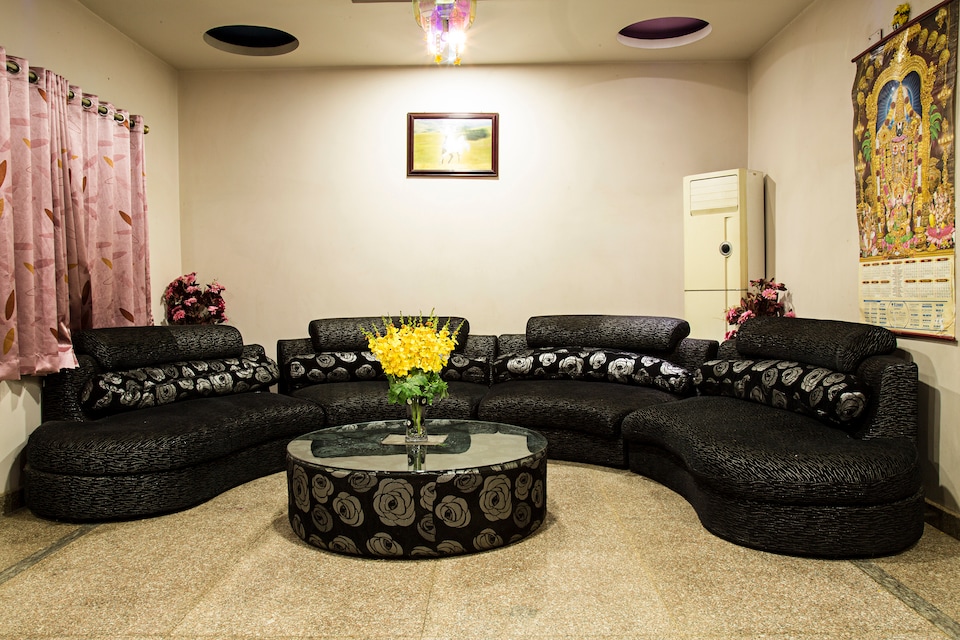 OYO 6310 DSR Paradise, Nellore Bus Station, Nellore