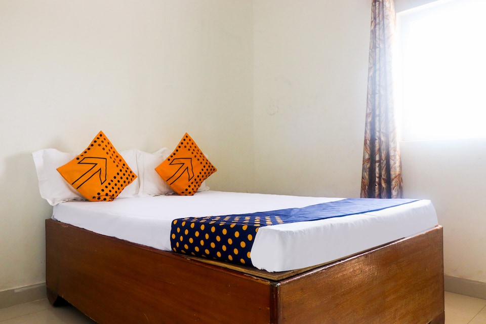 SPOT ON 74931 Hotel Highway , Jhansi, Jhansi