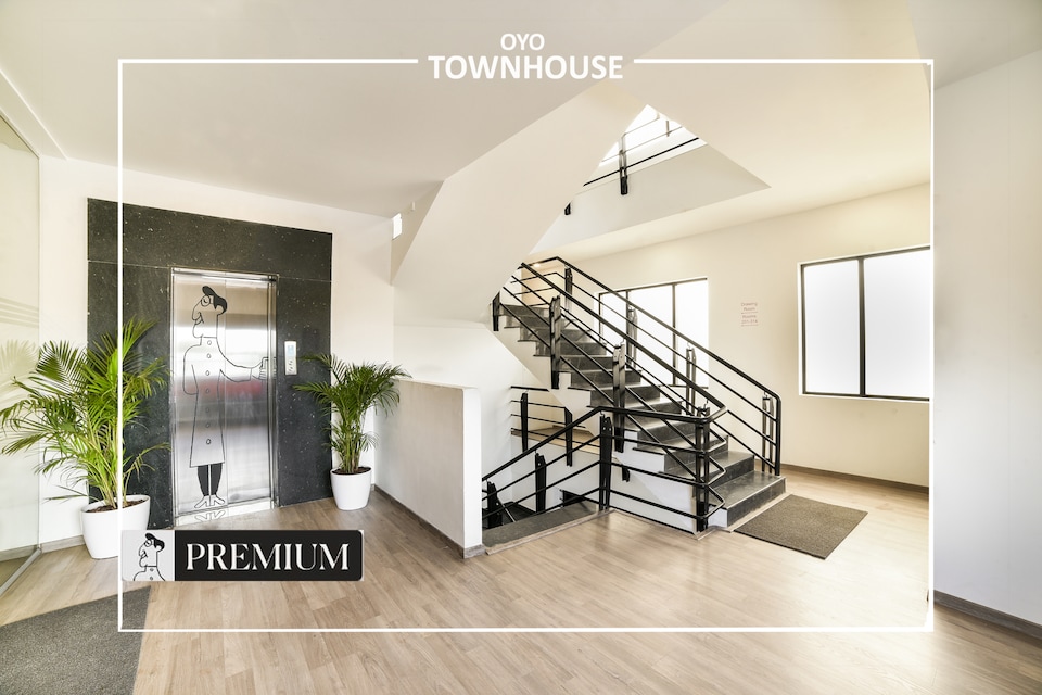 Townhouse Boutique Hotel Sarjapur Road, Sarajpur Road Bangalore, Bangalore