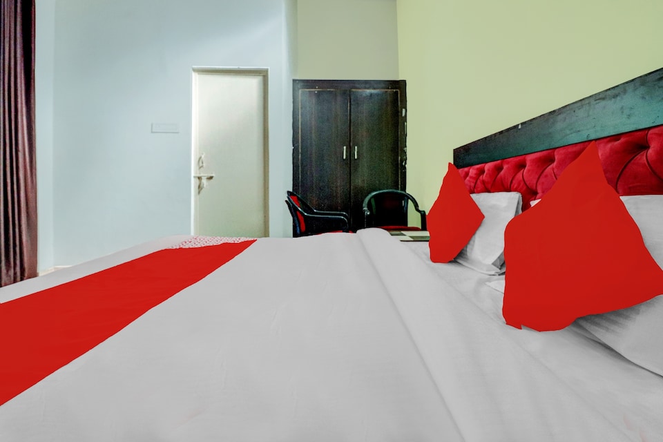 OYO 74957 Hotal Niwari House, Aligarh, Aligarh