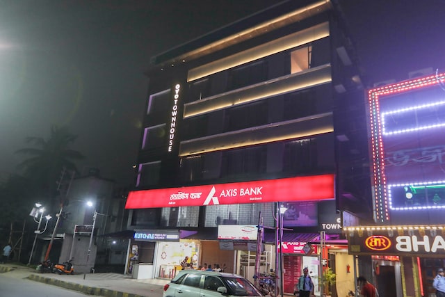 Super Townhouse Suncitel Near Kolkata Airport