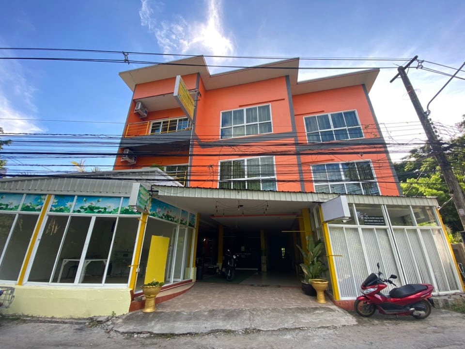 OYO 1150 Sawasdee Orange Phuket Guest House, Rawai P0, Phuket