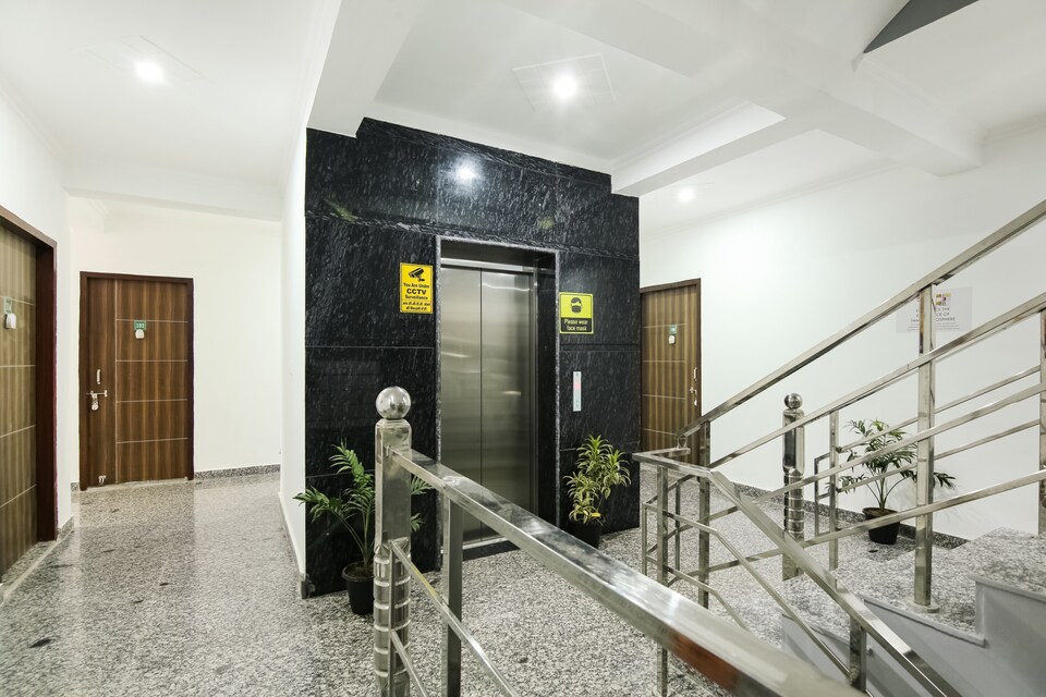 Hotel O Unique Residency Tua Devi Lal Park, Old Gurgaon, Gurgaon