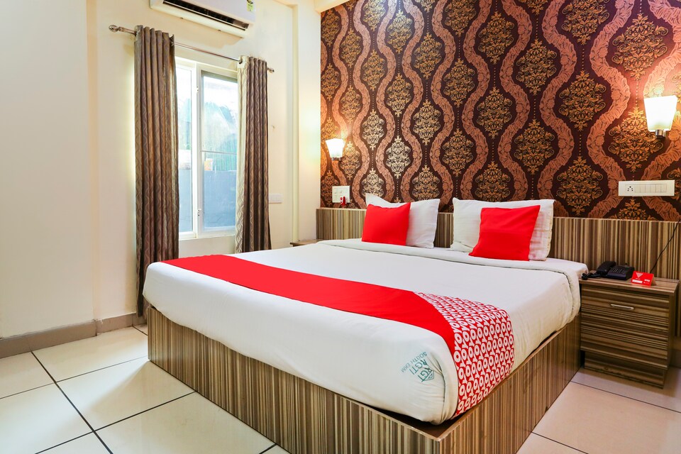 OYO 12342 Feathers Inn, Railway Station South Kochi, Kochi