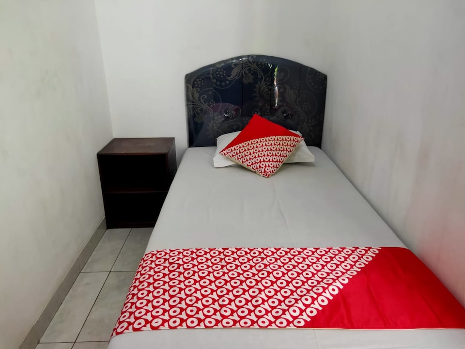 OYO 3919 Karmila Syariah Guest House, Balikpapan Kota, Balikpapan