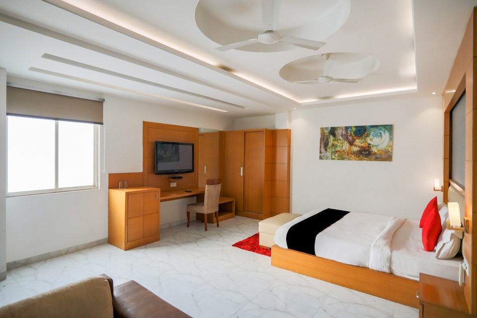 Capital O 75001 Hotel Cannon, Airport Delhi, Delhi Transit