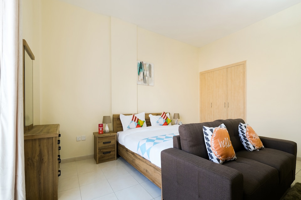 OYO 563 Home T10 spain cluster -5 studio's, Internaltional City Dubai, Dubai