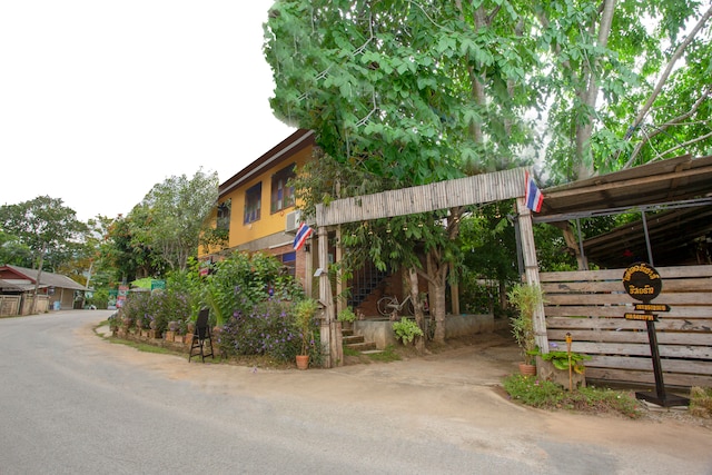 OYO 1155 Bikers House And Enduro Tours Chiang Mai