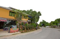 OYO 1155 Bikers House And Enduro Tours Chiang Mai