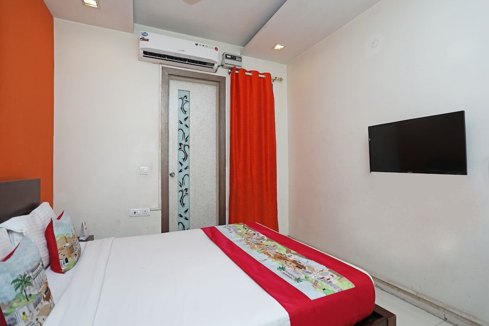 Flagship Kings Stay, Pitampura - Rohini Delhi, Delhi