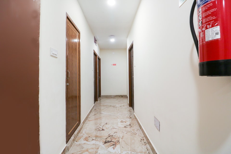 Hotel O Adri Hotels, VIP Road Kolkata, Kolkata