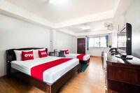 OYO 1157 Ploy Pailin Place