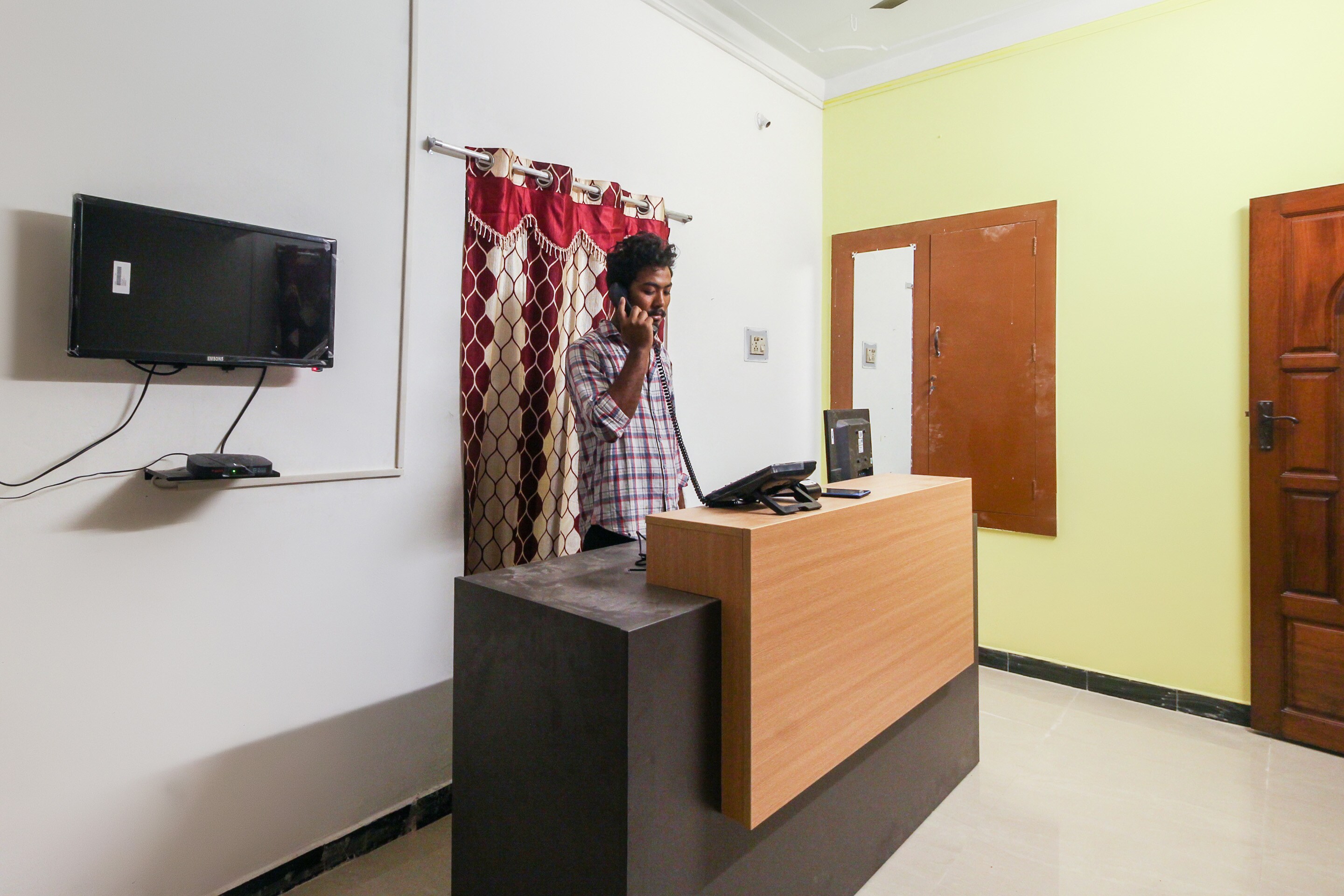 Flagship Hotel Lakshmi Narayana 
