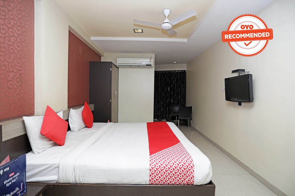 OYO Flagship 30507 Prince Regency Yerwada, Koregaon Park Pune, Pune