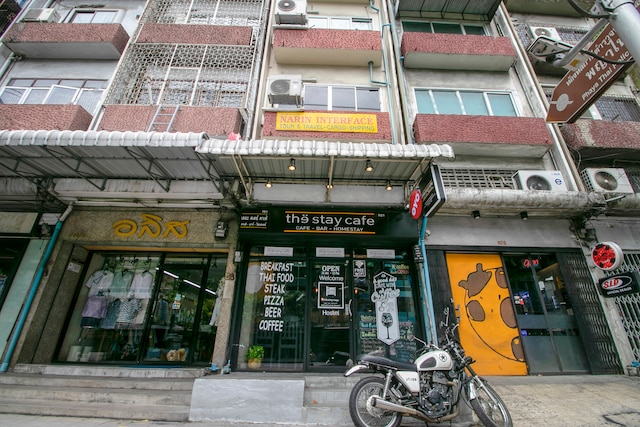 OYO 1158 Thestaycafe Hostel