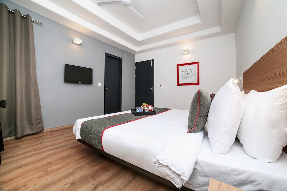Hotel O Elite , Huda 2, Gurgaon