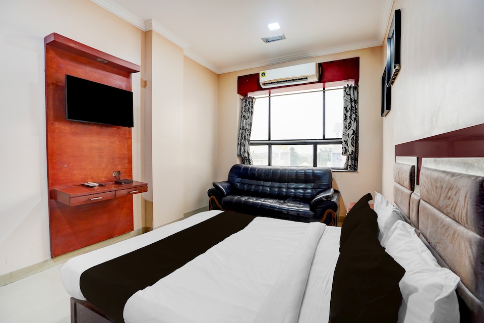 Super Hotel O Rani Durgawati Crossway Formerly Orient Palace, Sitabuldi Nagpur, Nagpur