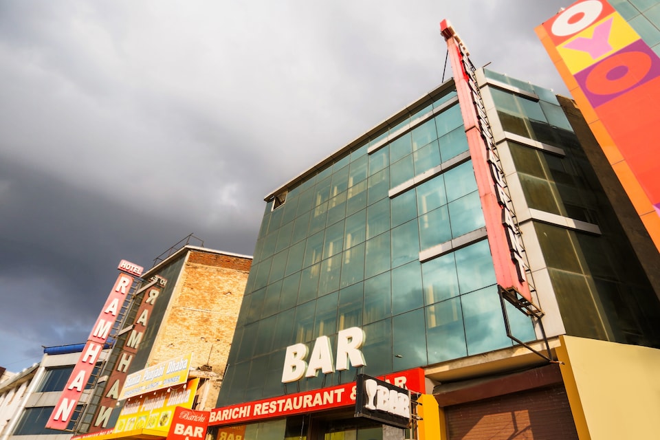 Capital O 75127 Hotel Rahman, Airport Delhi, Delhi Transit