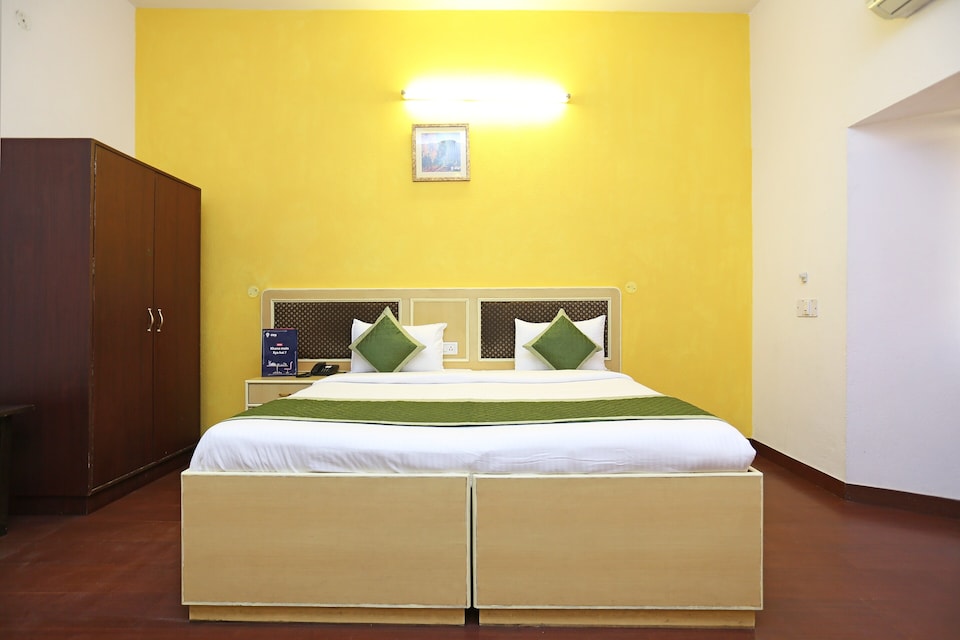 OYO 6327 Hotel Hill View, Jaipur Airport, Jaipur