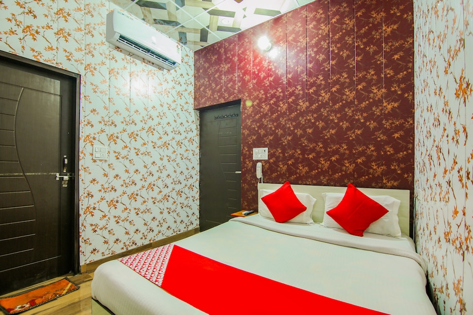 OYO 75164 Hotel V3 Star, Rohtak, Rohtak