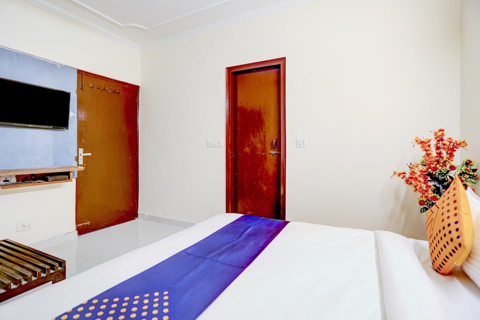 SPOT ON 75171 Kehar Bhawan, Saket Delhi, Delhi