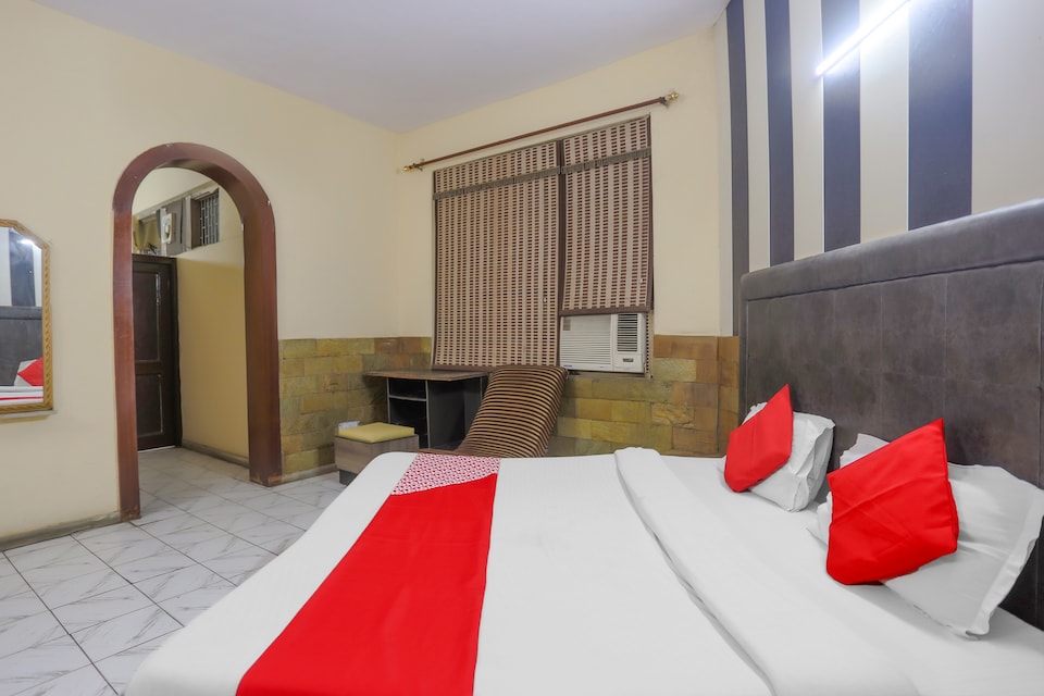 OYO 75175 Hote Swagat, Moradabad, Moradabad