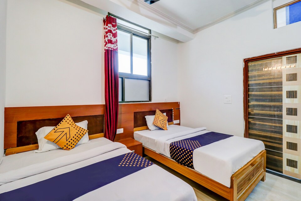 SPOT ON 75176 SR HOTEL ASAPUR  SARNATH VARANASI, Sarnath Varanasi, Varanasi