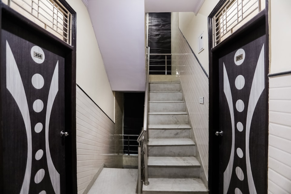 Hotel O Sunshine, Anand Vihar Delhi, Delhi