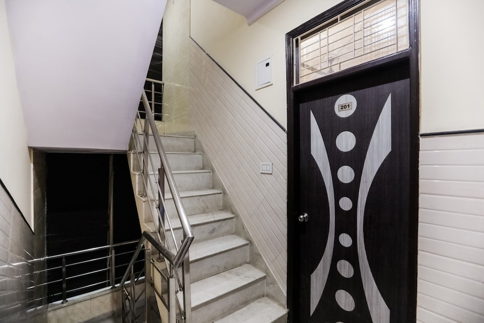 Hotel O Sunshine, Anand Vihar Delhi, Delhi