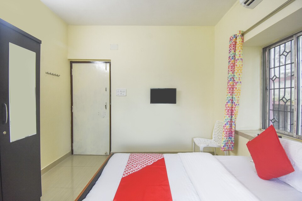 OYO 75220 Comfort Rooms, Rajarhat Kolkata, Kolkata