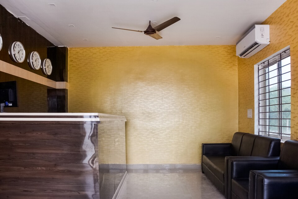 SPOT ON Khandai Palace 2, Chandrasekharpur, Bhubaneswar