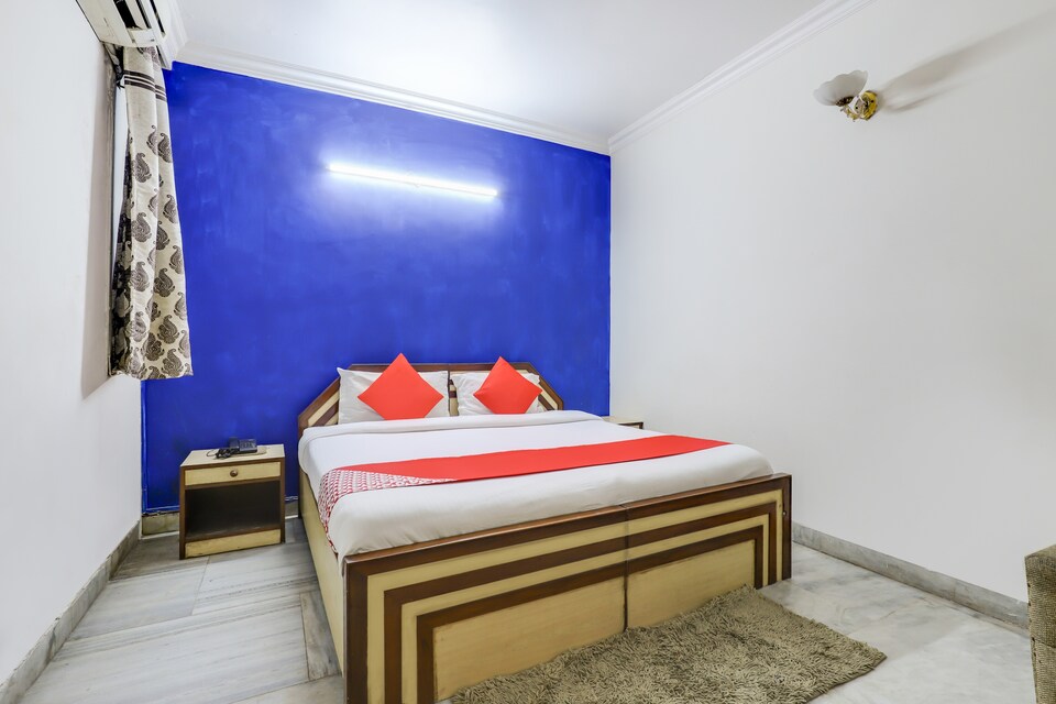 OYO 75234 Batra Holiday Home, Nizamuddin Delhi, Delhi