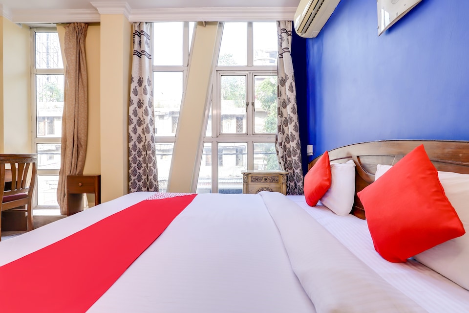 OYO 75234 Batra Holiday Home, Nizamuddin Delhi, Delhi