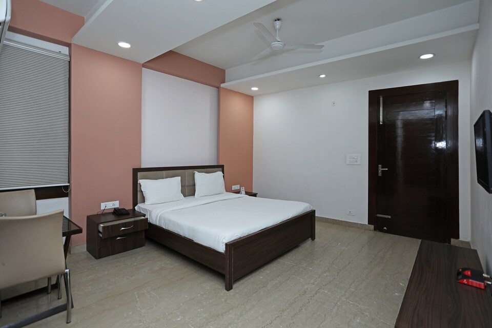SPOT ON 75236 Shree Dm Guest House, Padav, Gwalior