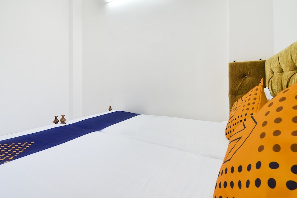 SPOT ON The New View Hotel, Thampanoor Trivandrum, Trivandrum