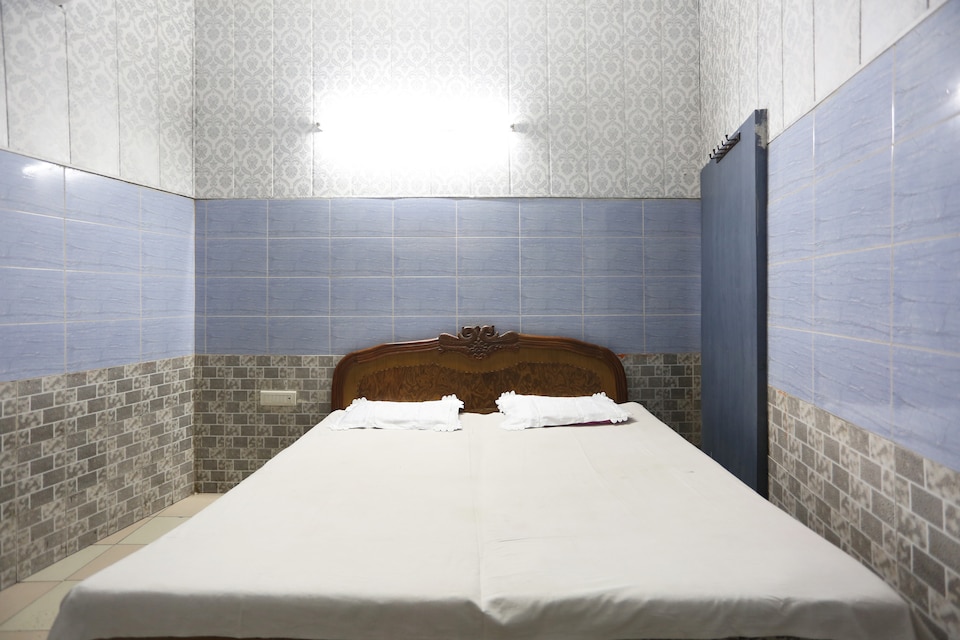 OYO 6335 near Golden Temple, Golden Temple Road Amritsar, Amritsar