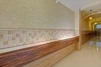 Hotel O Royal Shades